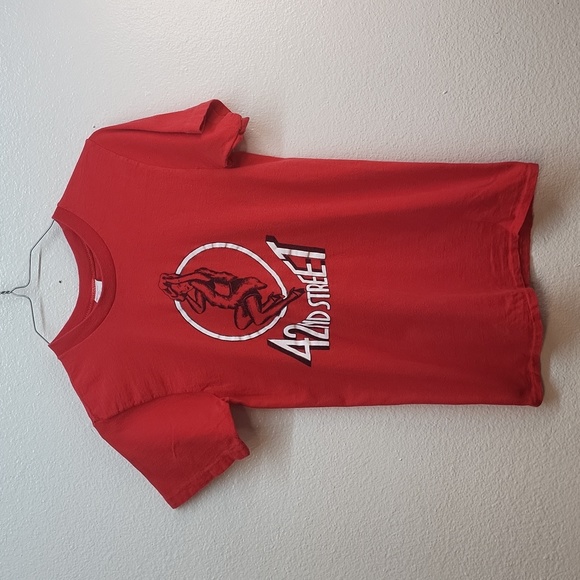 Vintage 42nd Street Red T-shirt - Picture 1 of 5